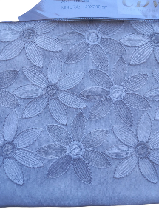Coppia di tendaggi 140×290 con 8 borchie