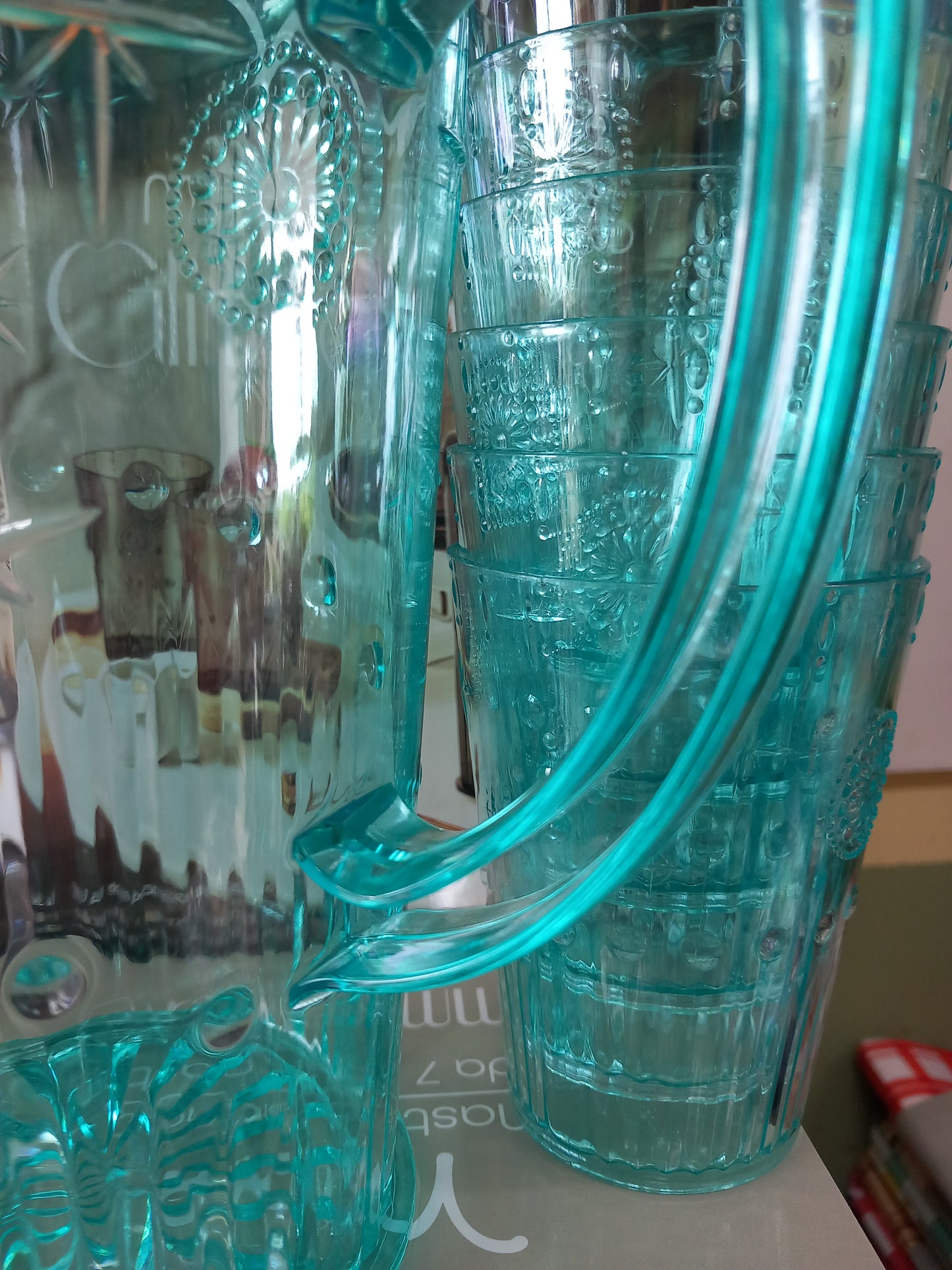 Set da 7 pezzi in plastica.