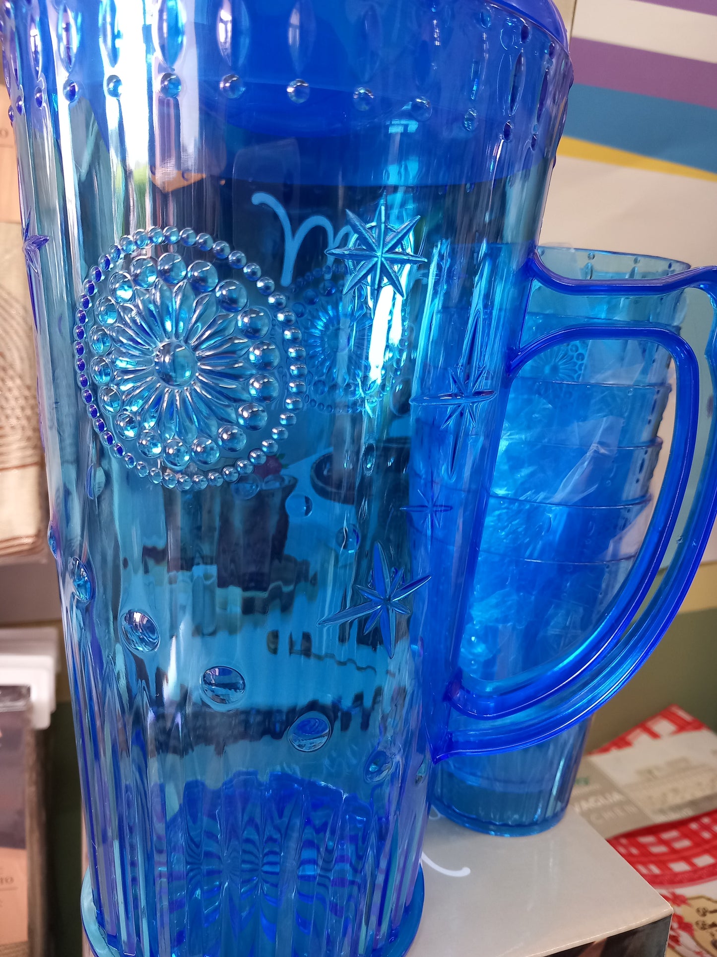 Set da 7 pezzi in plastica.