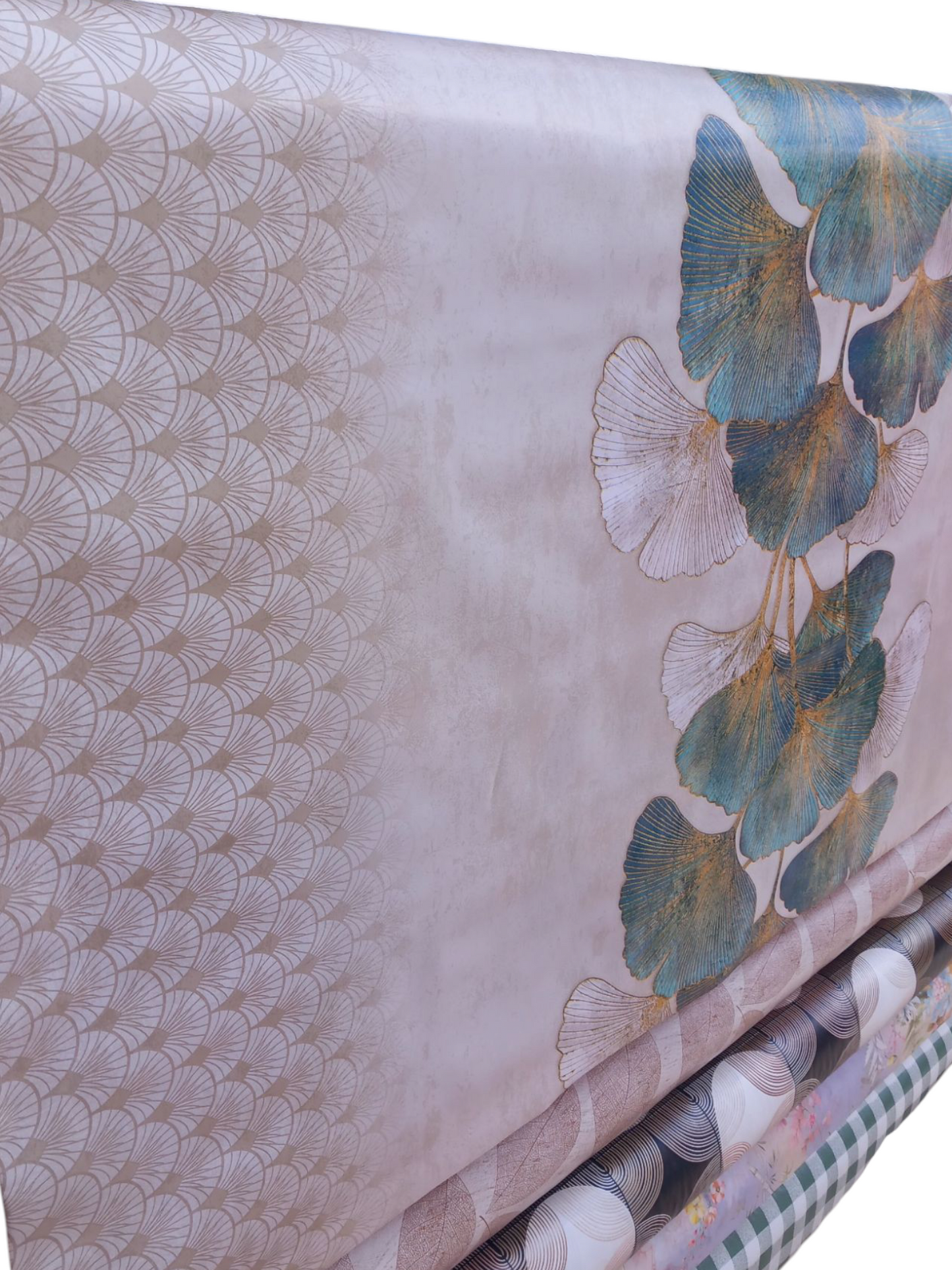 Tovaglia in PVC con retro felpato.
