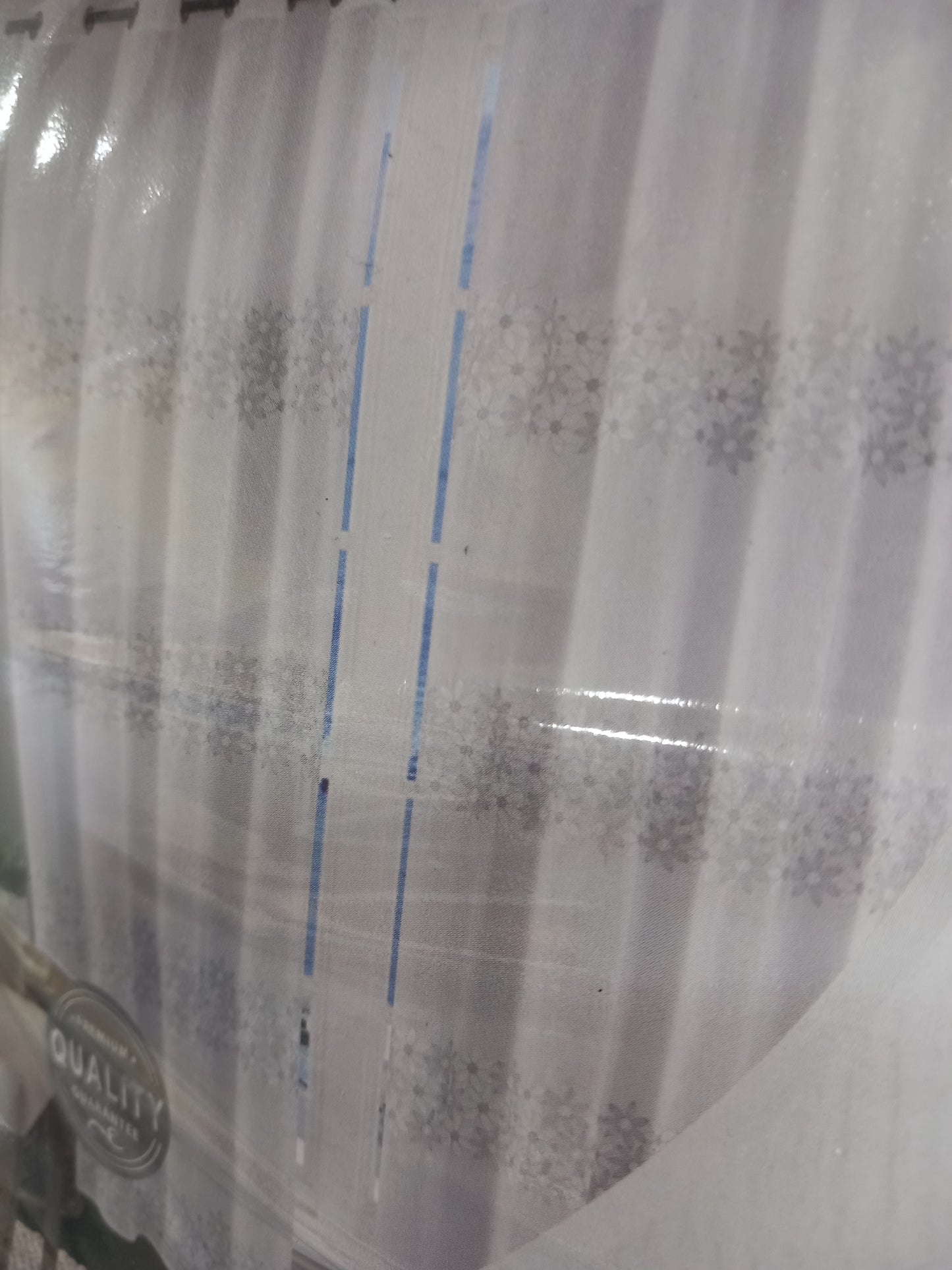 Coppia di tendaggi 140×290 con 8 borchie