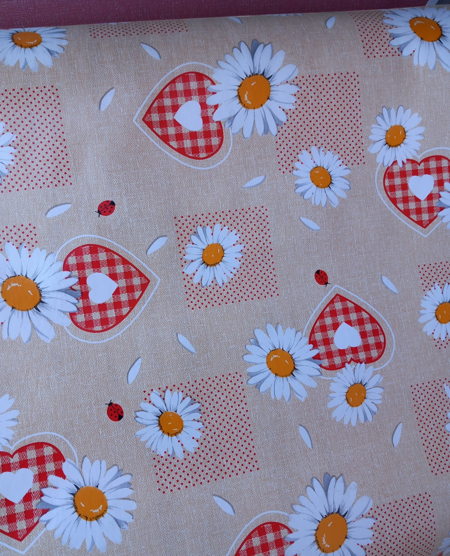 Tovaglia in PVC con retro felpato.