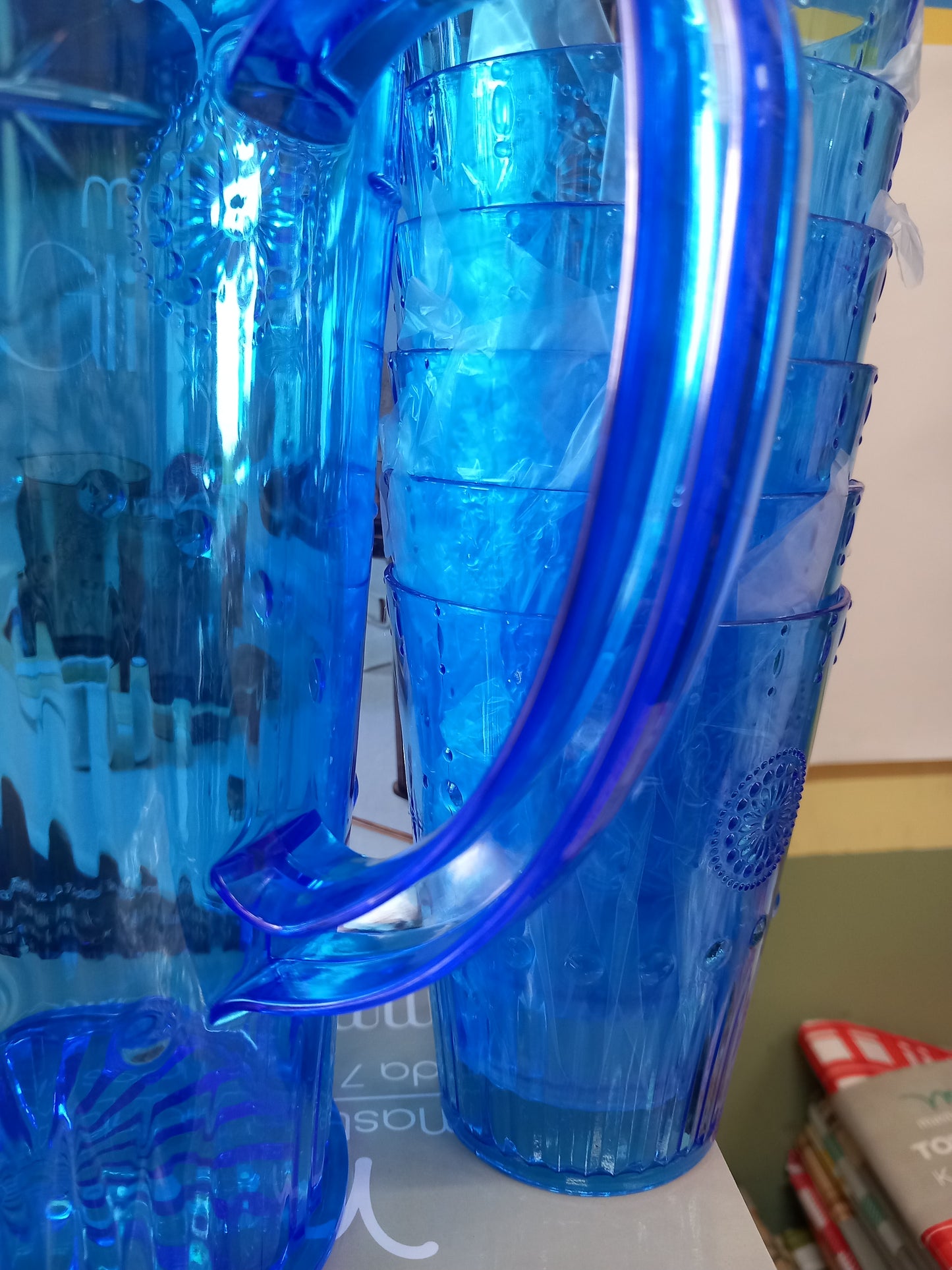 Set da 7 pezzi in plastica.
